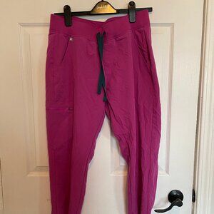 Figs Petite Scrub Pants Bright Fuschia Zamora - size medium